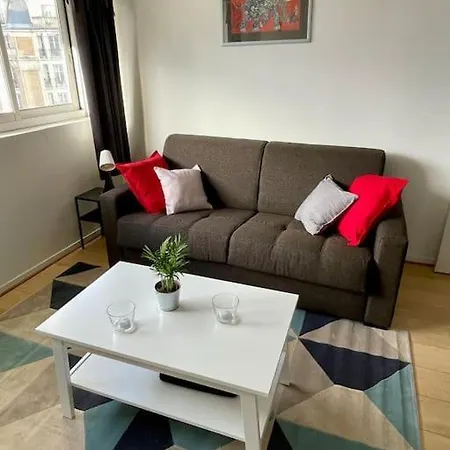 Fully Equiped Studio In 16 דירה